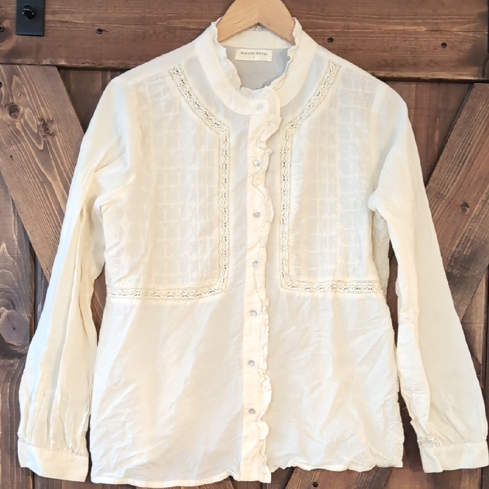 Maison Hotel Delicate Embroidered Cream Blouse